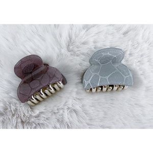 FRANCESCA’S COLLECTIONS Hair Claw Clips